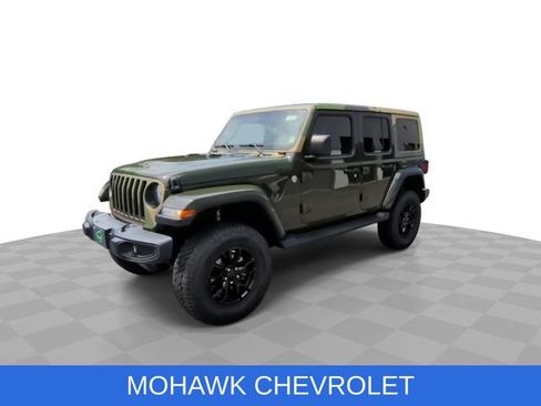 Used 2021 Jeep Wrangler Unlimited Sahara AWD/4WD image 4