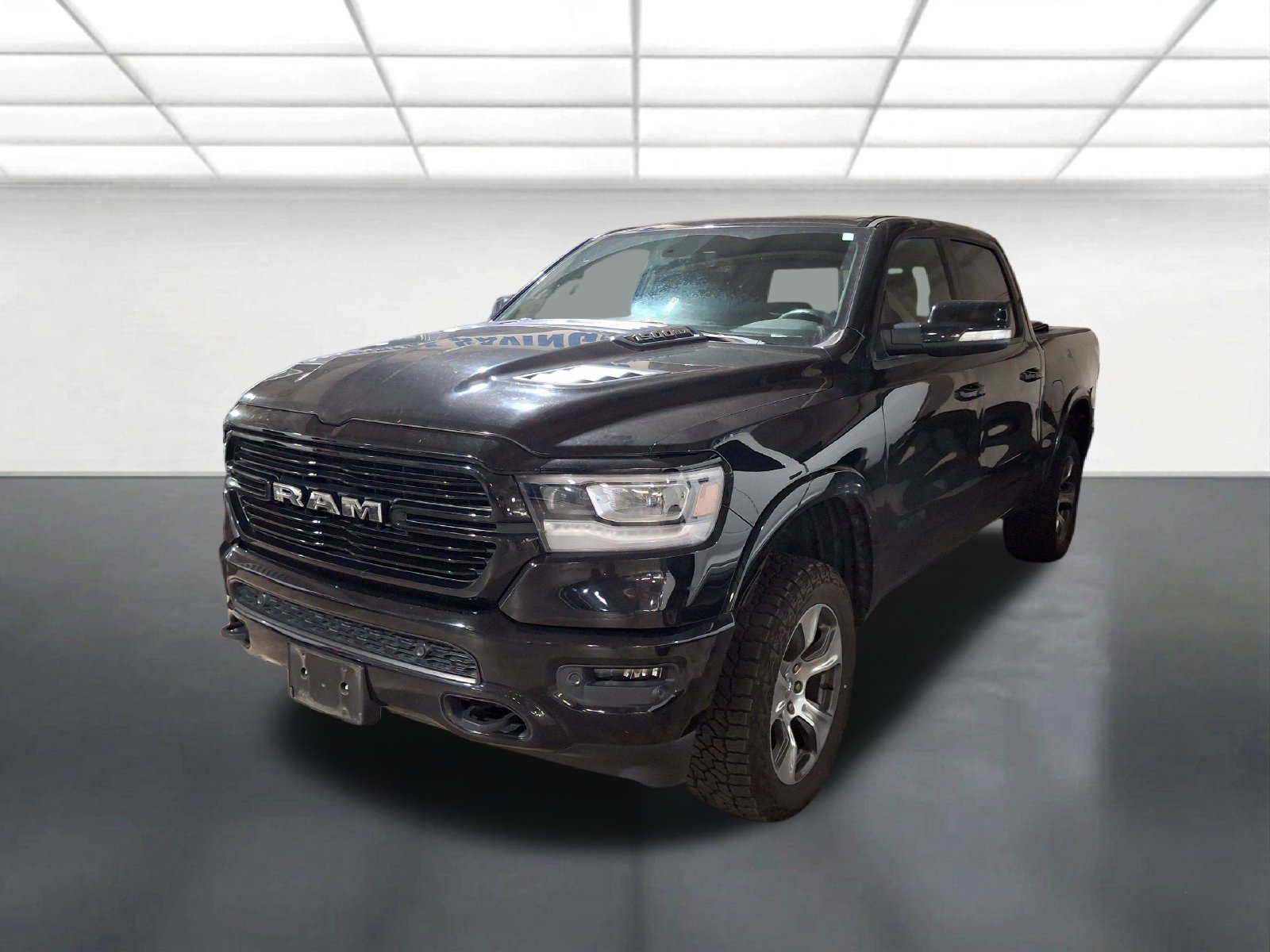 Certified 2020 RAM 1500 Laramie w/ Sport Appearance Package AWD/4WD image 3