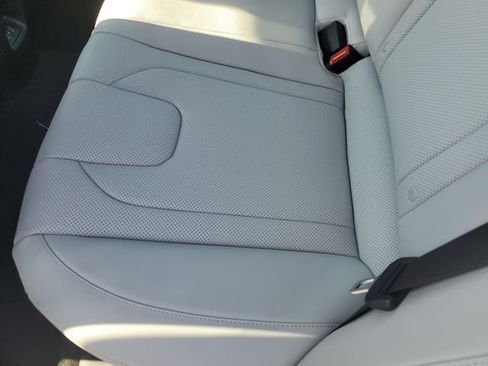 New 2026 Hyundai Elantra Limited FWD image 15