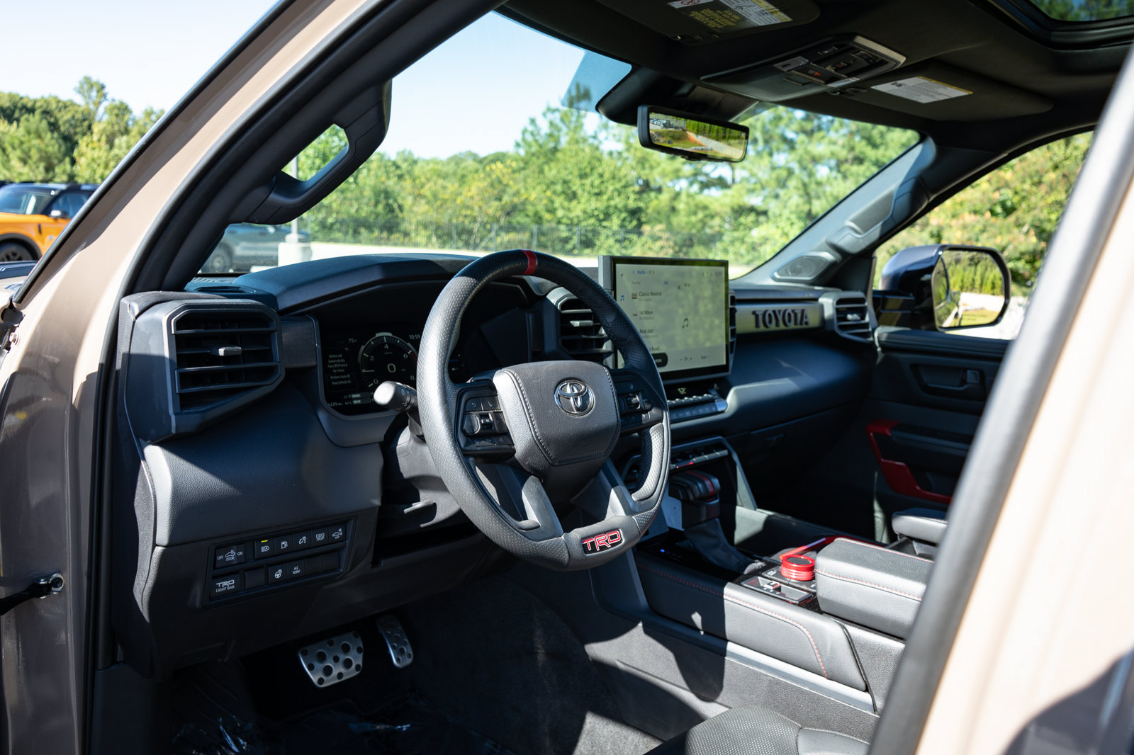 Used 2025 Toyota Tundra TRD Pro AWD/4WD image 24