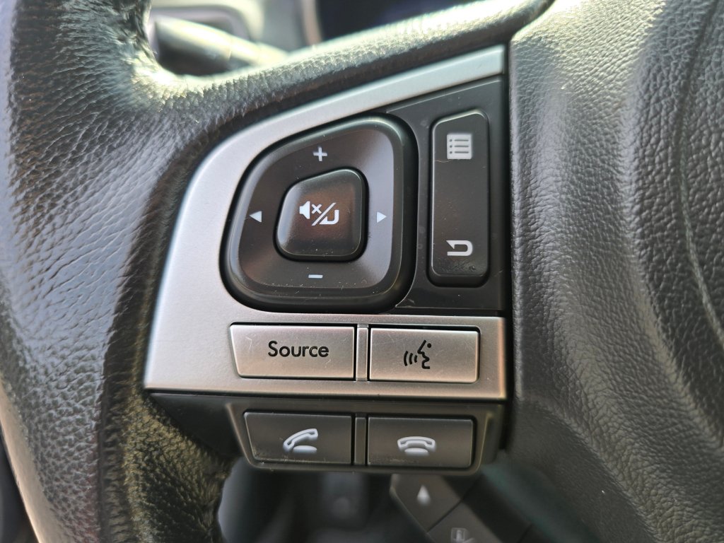 Used 2017 Subaru Outback 2.5i Premium AWD/4WD image 6