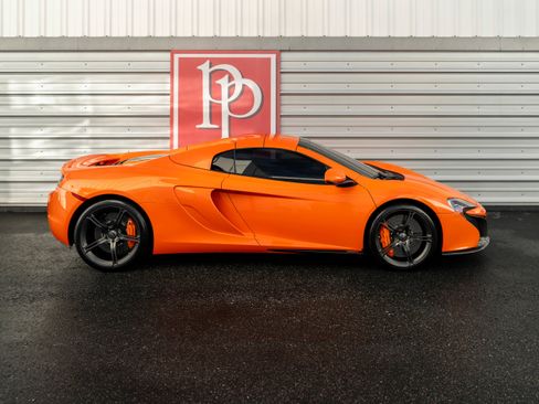 Used 2015 McLaren 650S Spider image 51