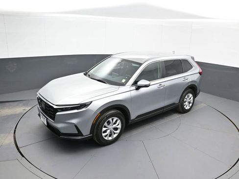 Certified 2025 Honda CR-V LX image 32