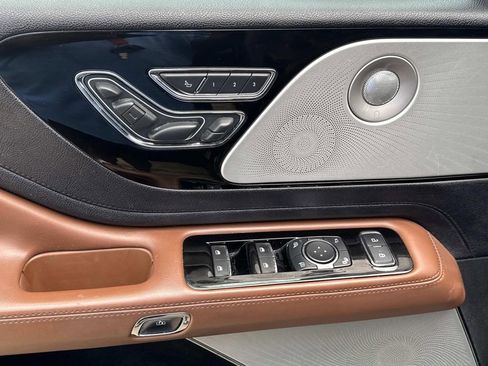 Used 2020 Lincoln Aviator Reserve w/ Equipment Group 202A AWD/4WD image 28