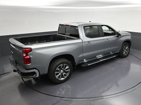 Used 2025 Chevrolet Silverado 1500 LT w/ Safety Package RWD image 23