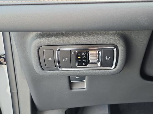 Certified 2026 Lincoln Nautilus Premier AWD/4WD image 10