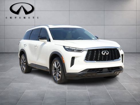 Certified 2024 INFINITI QX60 Luxe FWD image 3