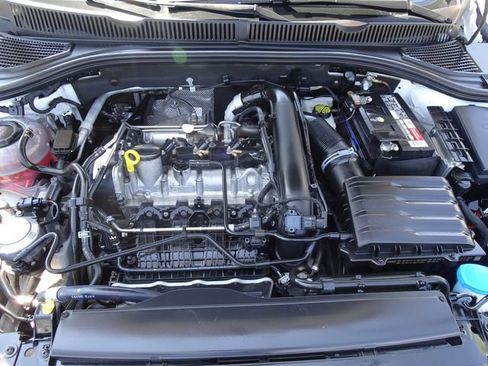 Used 2019 Volkswagen Jetta R-Line FWD image 31