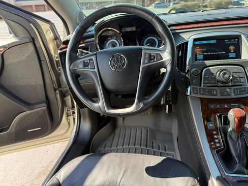 Used 2013 Buick LaCrosse Leather w/ Entertainment Package image 10