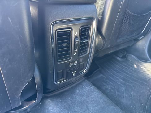 Used 2022 Jeep Grand Cherokee Limited w/ Tech Group image 11