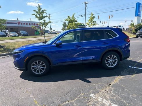 Used 2024 Honda CR-V EX-L image 2