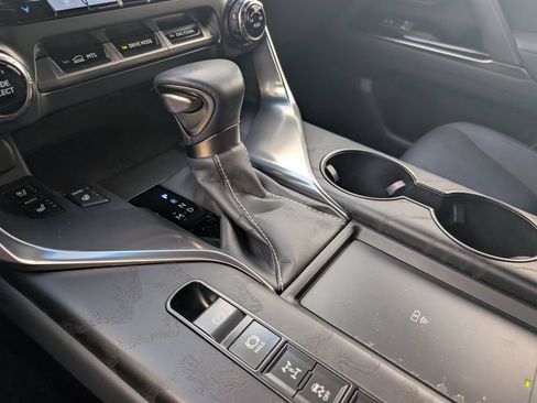 Used 2024 Lexus LX 600 4WD w/ Luxury Package image 22