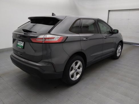 Used 2021 Ford Edge SE FWD image 9
