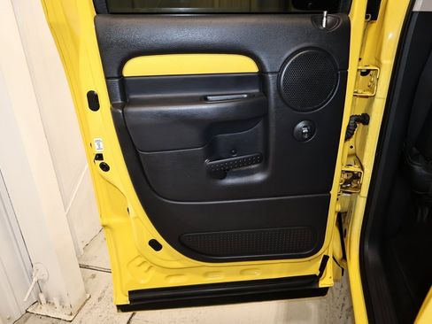 Used 2005 Dodge Ram 1500 Truck 2WD Quad Cab image 14