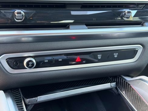 Used 2026 BMW X6 M60i image 43