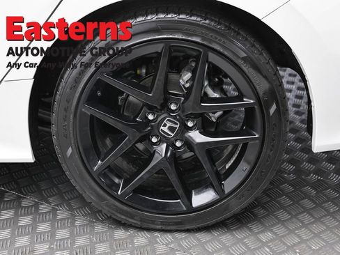 Used 2024 Honda Civic Sport image 8