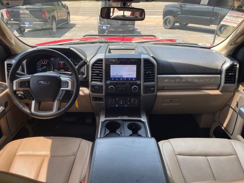 Used 2021 Ford F250 Lariat w/ Lariat Value Package AWD/4WD image 31