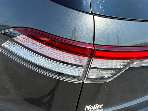 Used 2020 Lincoln Aviator Reserve image 31