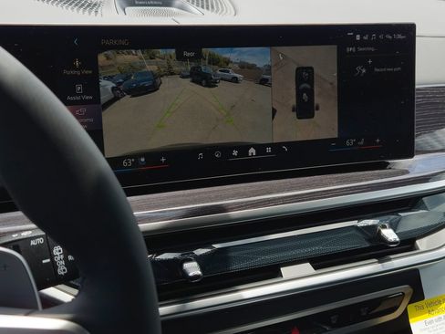 New 2027 BMW X7 xDrive40i w/ Executive Package AWD/4WD image 10