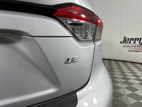 Used 2025 Toyota Corolla LE FWD image 36