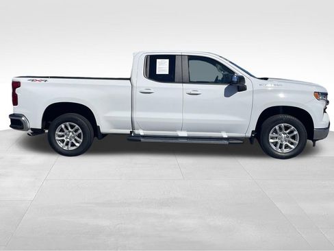 Used 2022 Chevrolet Silverado 1500 LT w/ Protection Package image 2