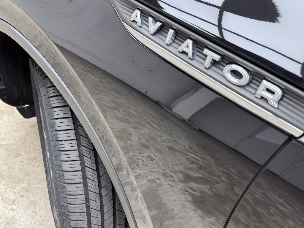 Used 2024 Lincoln Aviator AWD w/ Premium Package image 32