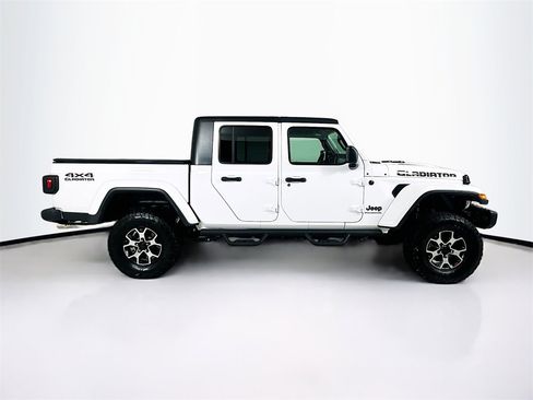 Used 2023 Jeep Gladiator Sport image 5
