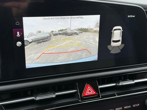 New 2026 Kia Niro EX image 11