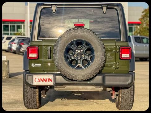 Used 2023 Jeep Wrangler Unlimited Sport image 9