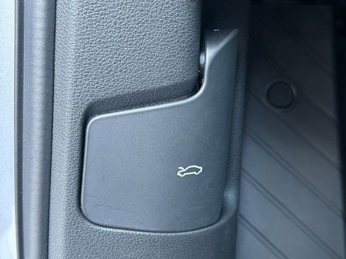 Used 2025 Audi Q5 2.0T Premium Plus w/ Premium Plus Package image 71