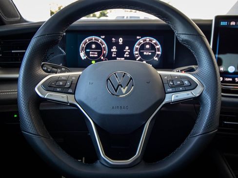 New 2026 Volkswagen Tiguan SE R-Line image 35