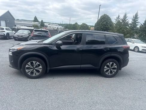 Used 2023 Nissan Rogue SV AWD/4WD image 2
