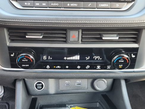 Certified 2023 Nissan Rogue SV w/ SV Premium B Package AWD/4WD image 21