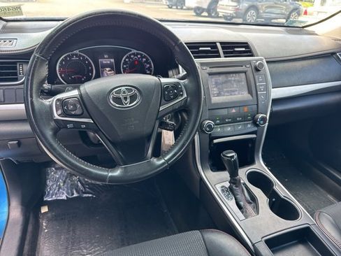 Used 2017 Toyota Camry SE image 15