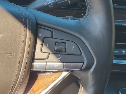 Used 2024 Cadillac Escalade Premium Luxury Platinum image 24