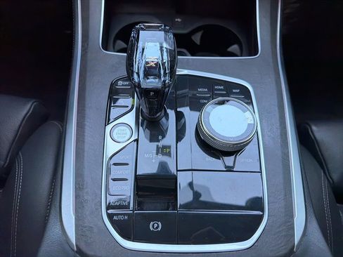 Used 2020 BMW X5 sDrive40i w/ M Sport Package RWD image 16