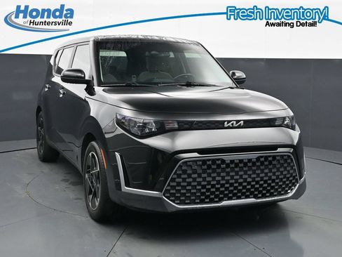Used 2024 Kia Soul EX FWD image 1