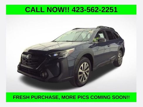 Used 2023 Subaru Outback Premium image 1
