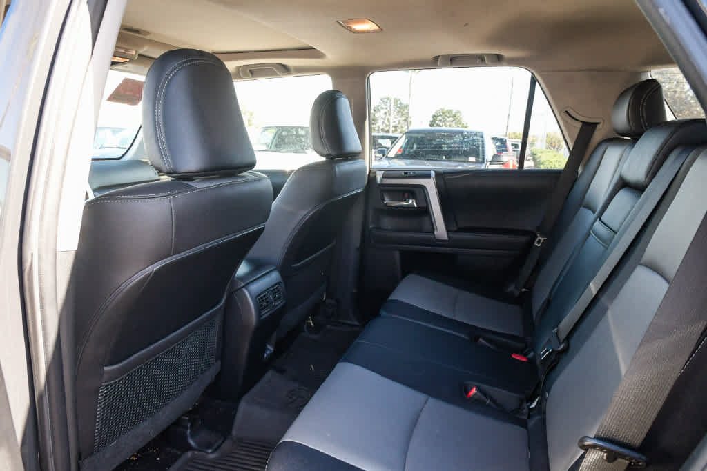 Used 2024 Toyota 4Runner SR5 Premium w/ Moonroof Package RWD image 17