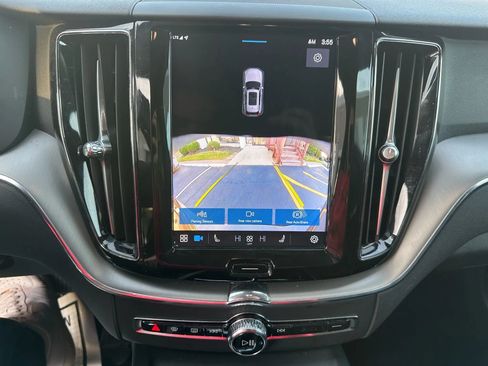 Used 2024 Volvo XC60 B5 Core image 25