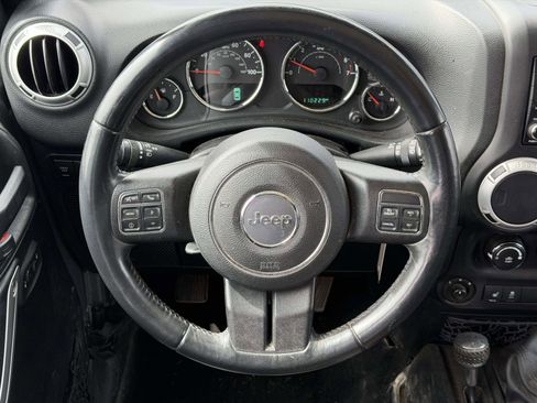 Used 2016 Jeep Wrangler Unlimited Rubicon w/ Dual Top Group image 11