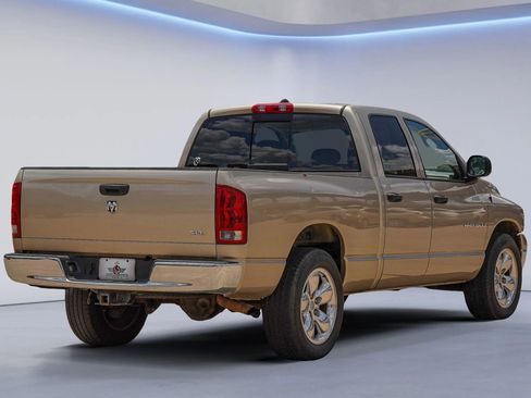 Used 2005 Dodge Ram 1500 Truck SLT image 11