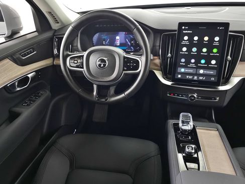 Certified 2026 Volvo XC90 B6 Plus AWD/4WD image 22