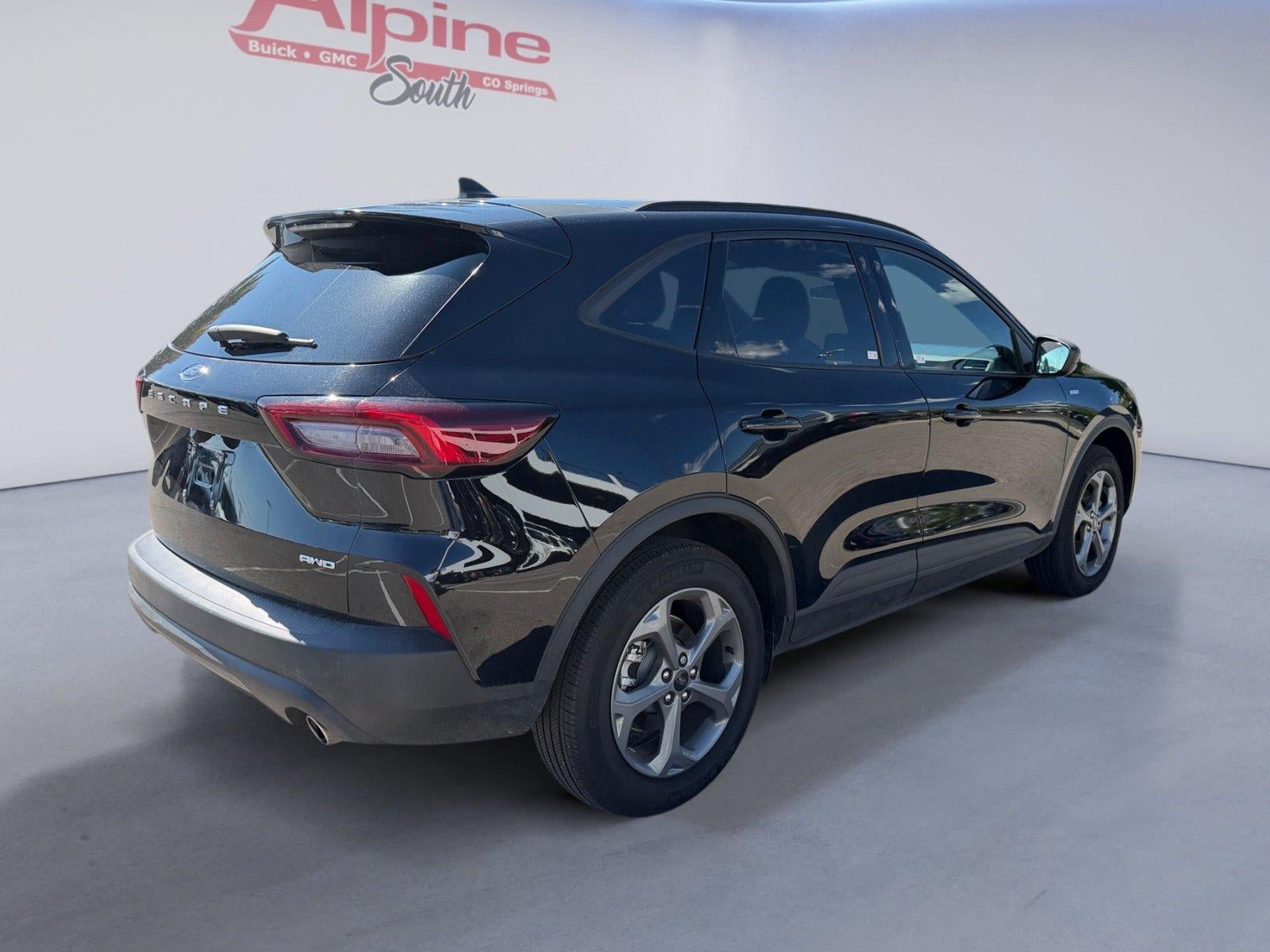 Used 2025 Ford Escape ST-Line AWD/4WD image 5