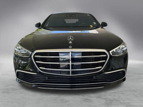 Used 2022 Mercedes-Benz S 580 4MATIC Sedan w/ Rear Seat Package image 14