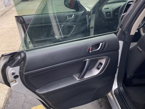 Used 2006 Subaru Outback 2.5i Special Edition image 20