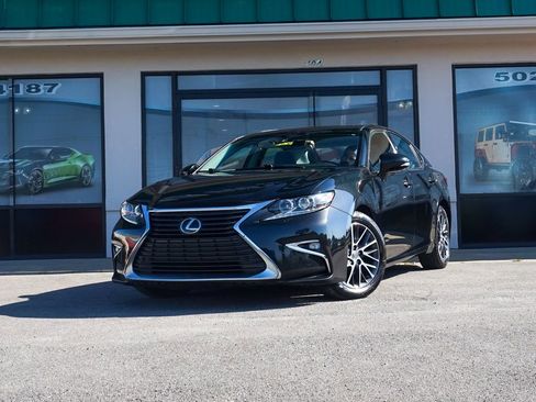 Used 2017 Lexus ES 350 w/ Premium Package FWD image 6
