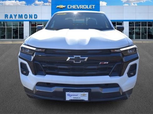 New 2025 Chevrolet Colorado Z71 w/ Midnight Edition image 9
