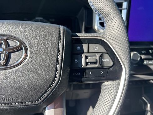 Used 2025 Toyota Sequoia Platinum image 20