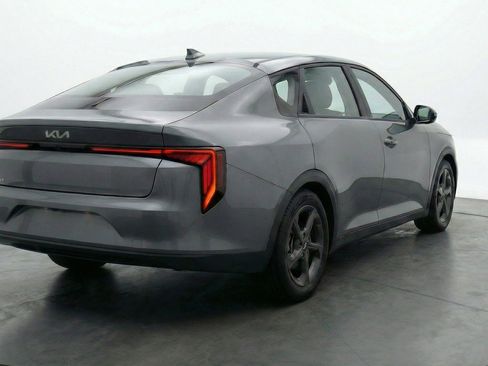 Used 2025 Kia K4 FWD image 9